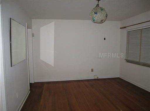 3rd image of 8207 N Lynn Ave