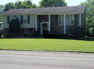 748 Harpeth Bend Dr, Nashville, TN 37221