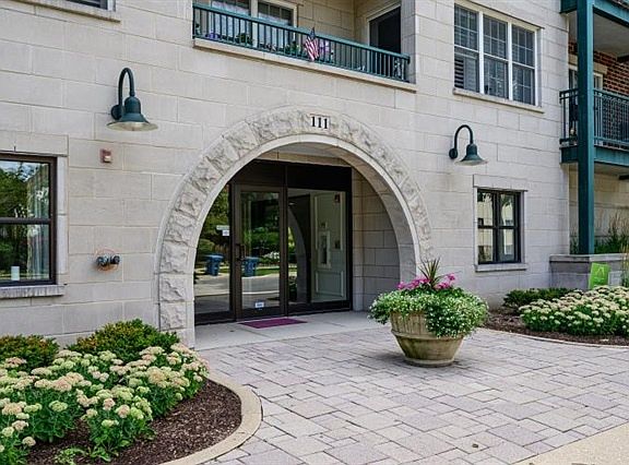 3rd image of 111 N Larch Ave APT 203