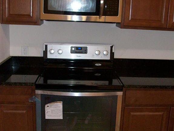 4th image of 113 Balsam Dr