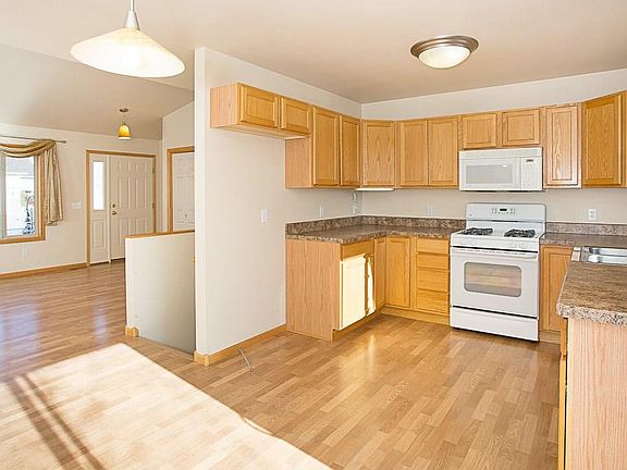 5th image of 3850 Avenue D