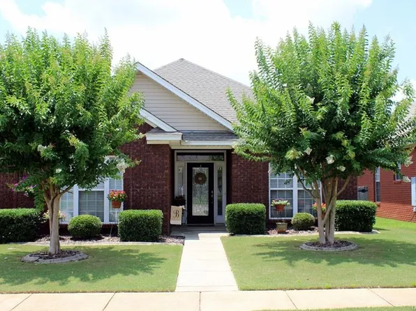526 Ashton Oak Dr, Prattville, AL 36066