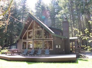 17419 Alpine Dr E, Enumclaw, WA 98022
