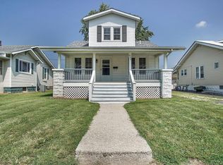 857 E Acton Ave, Wood River, IL 62095