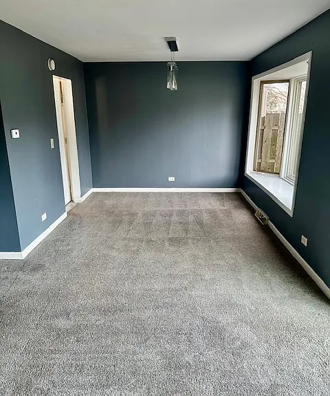 186 Jeffrey Ln — Photo 3