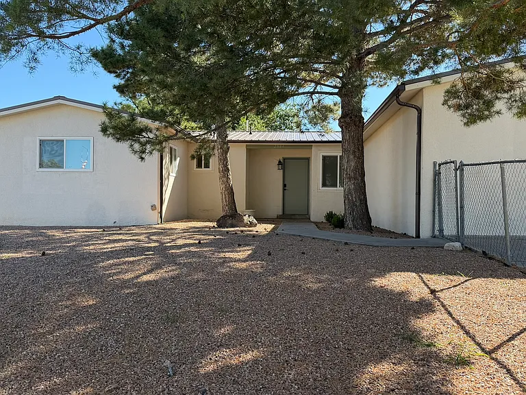 2884 Calle De Pinos Altos — Photo 25