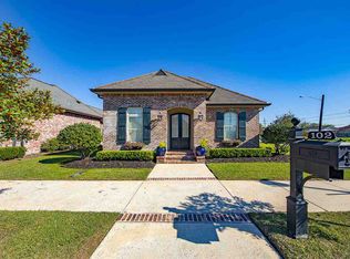 102 Rue Saint Cameron, Houma, LA 70360