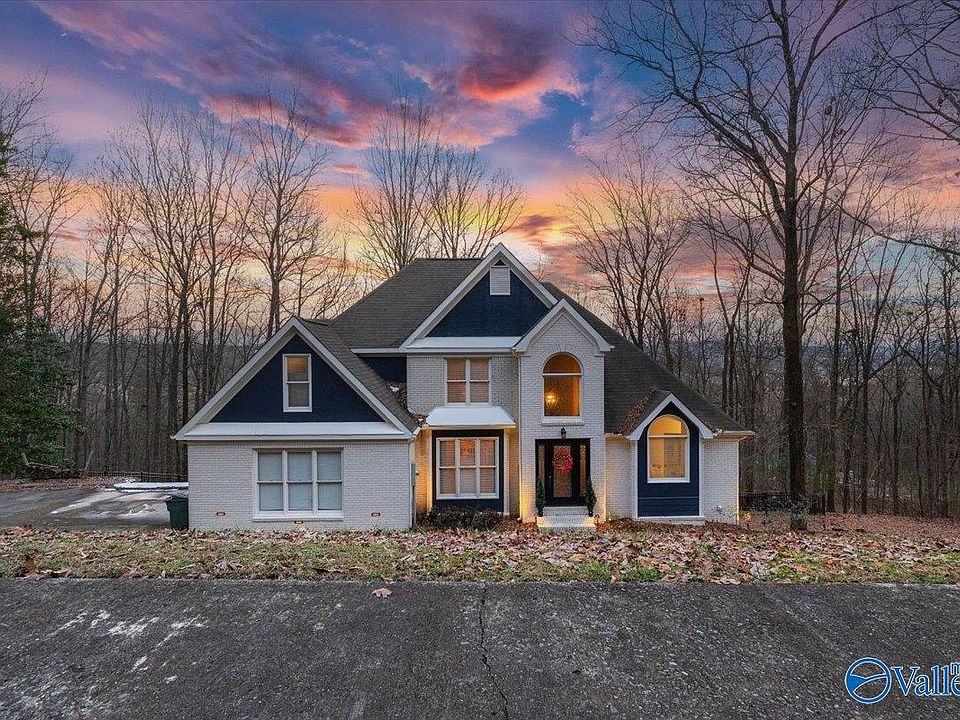 1st image of 109 Runell Dr SE
