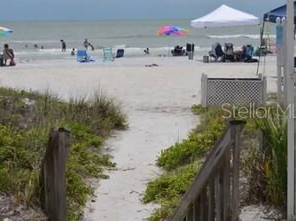 19451 Gulf Blvd APT 304, Indian Shores, FL 33785