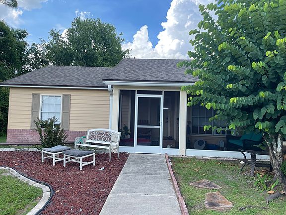 Enclosed front porch