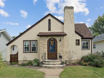 2419 C Ave NE, Cedar Rapids, IA, 52402