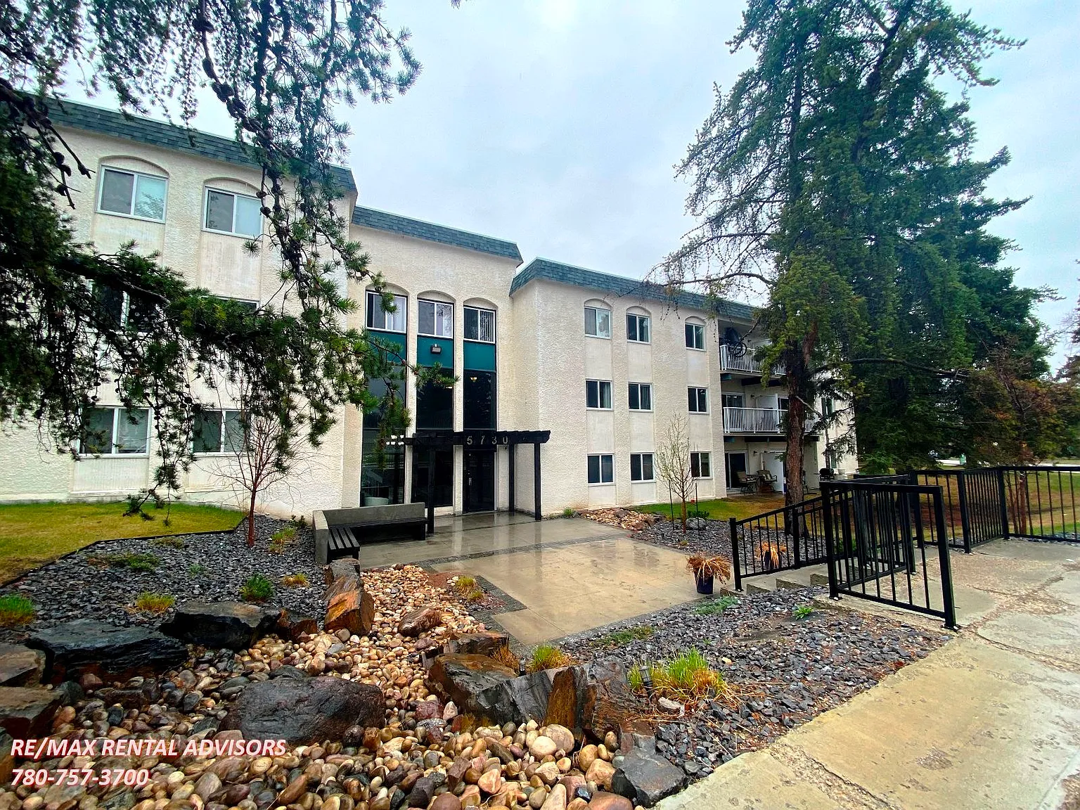 5730 Riverbend Rd NW #208 photo 1