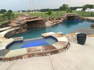 5402 New Hope Rd, Aubrey, TX 76227