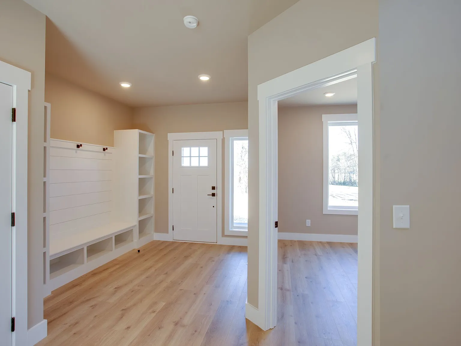 4 bed, 2.5 bath, 3080 sqft, $2,795 — Photo 4
