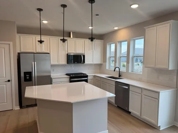 21940 Harvest Ave, Rogers, MN 55374