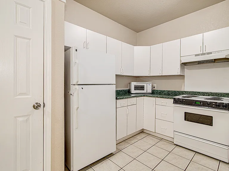 116 Honey Bee Dr #116 — Photo 11