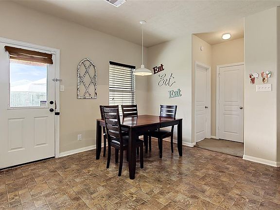 4th image of 3127 Cambridge Meadows Ln
