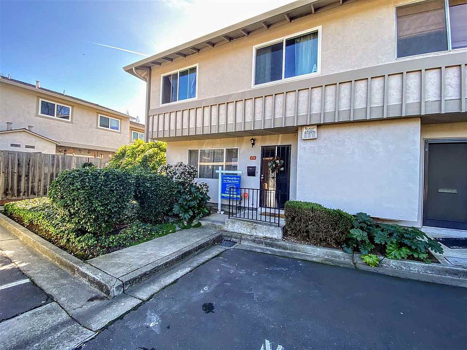 2nd image of 17519 Wickman Pl