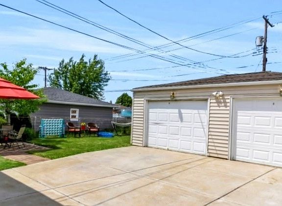 5th image of 288 Meadowlawn Rd