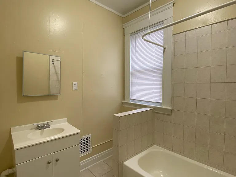 52 Dickerman St #L3 — Photo 12