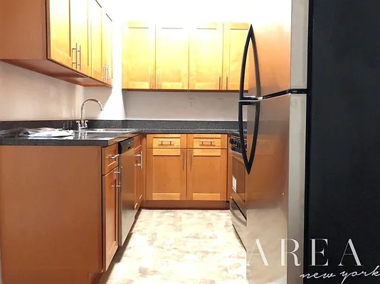 Rented by Ian Alexander Realty Group LLC | media 14