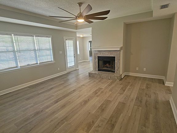 5th image of 4352 Summerlin Dr