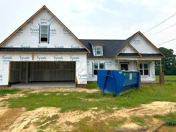100 Bernie Dr, Selma, NC 27576