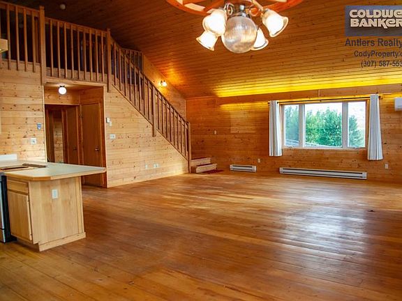 4th image of 15 Caddis Ln