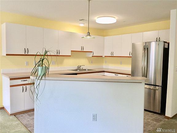 5th image of 1318 37th St Unit 1314