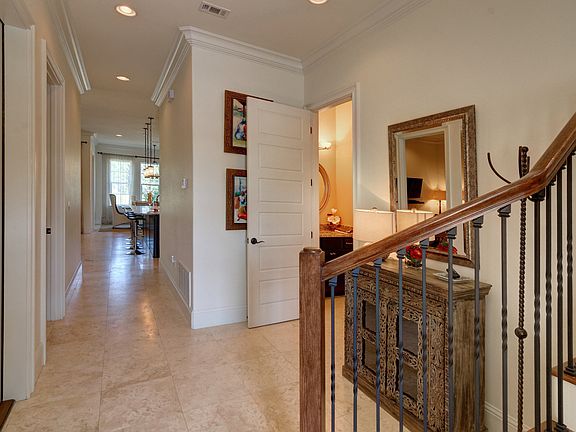3rd image of 1868 Boardwalk Dr