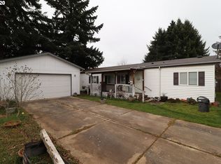 2052 E Irwin Way, Eugene, OR 97402