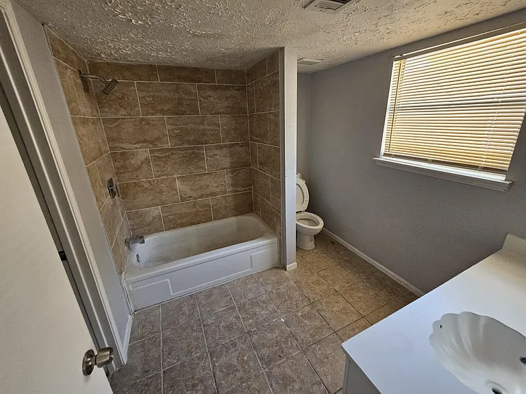 12242 Wild Pine Dr #C — Photo 11