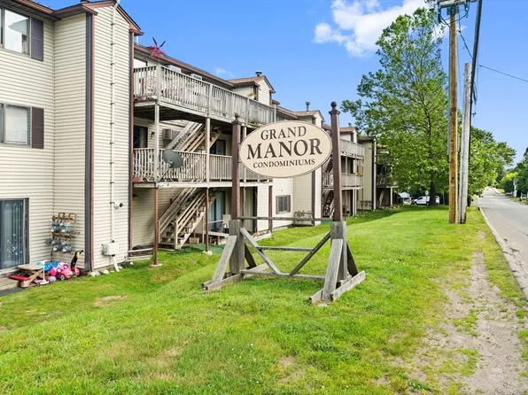 271 Humphrey St #H2, Lowell, MA 01850