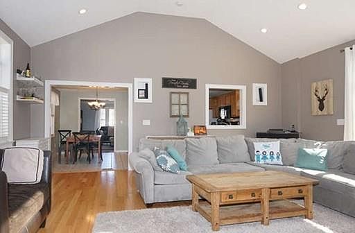 5th image of 3 Sherwood Dr