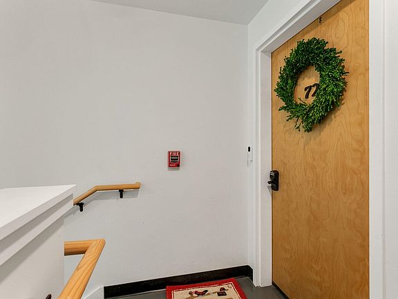 4th image of 251 Mountainside Drive #72