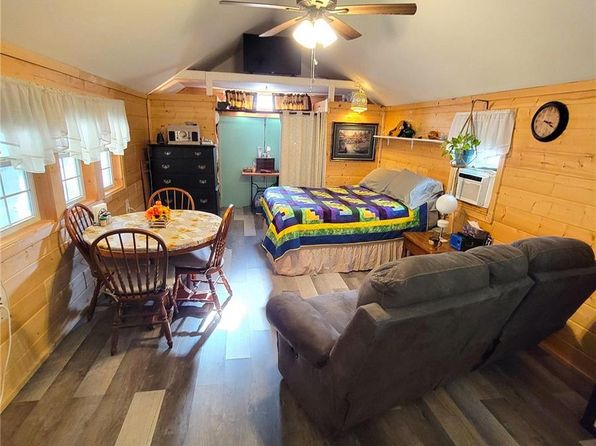 1528 Warrior Path, Hermann, MO 65041