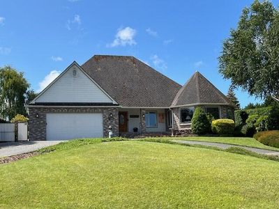 235 Sunrise Ct, Fortuna, CA, 95540
