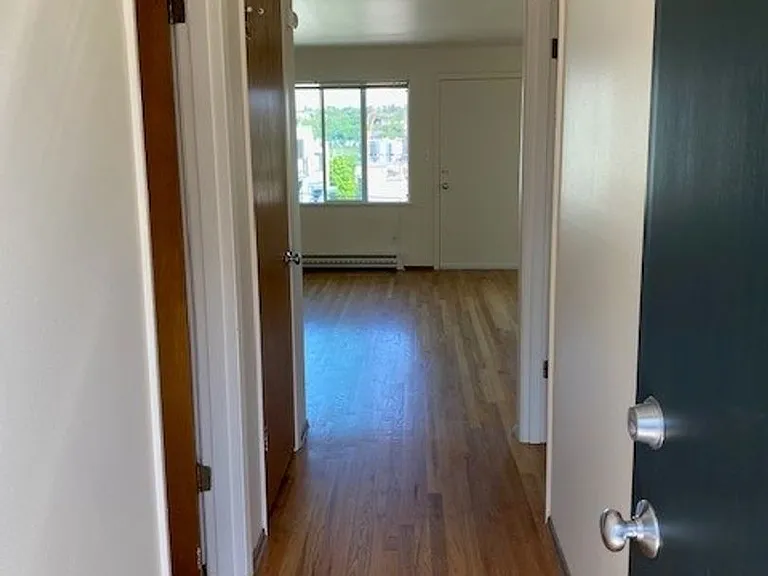 Dolores Manor Apartments — Photo 51