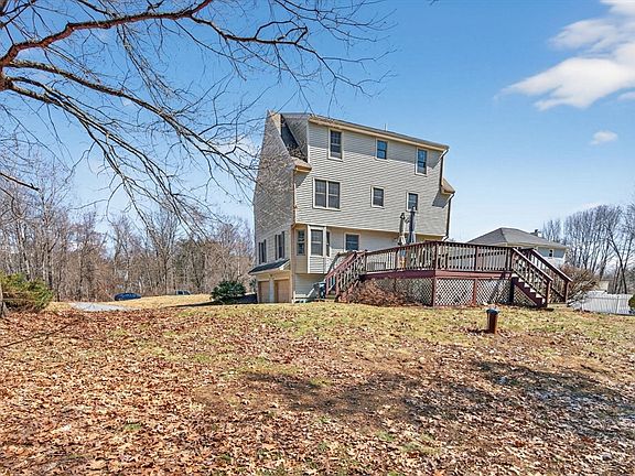 5th image of 12 Hammond Farm Rd