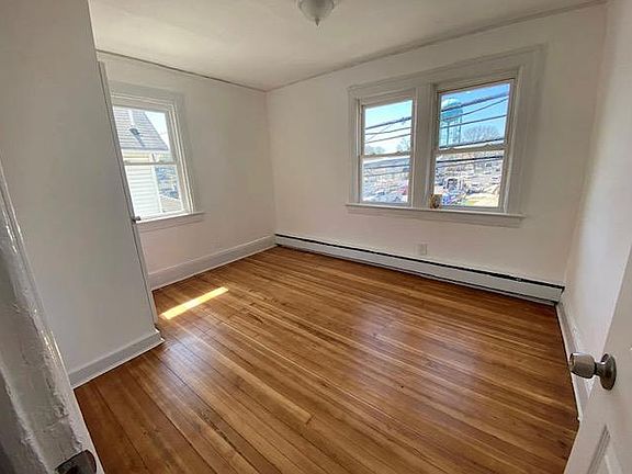 3rd image of 200 S Franklin St Floor 2