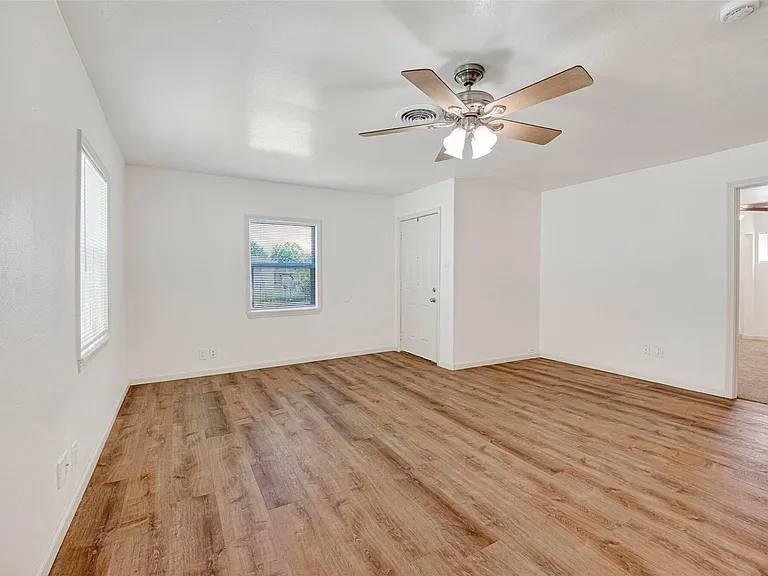 6714 Moss Rose St — Photo 8