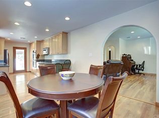 18005 Martha St, Encino, CA 91316