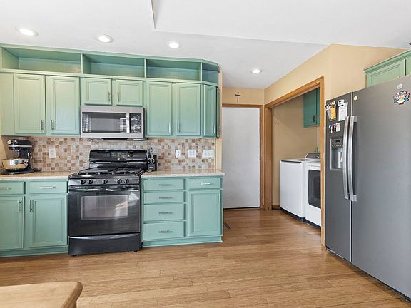 4th image of this home