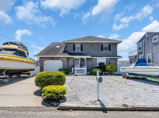 212 Cypress Dr, Bayville, NJ 08721