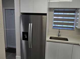 6752 NW 182nd St APT 101, Hialeah, FL 33015