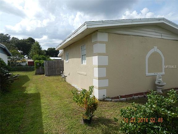 3rd image of 6226 White Oak Ln