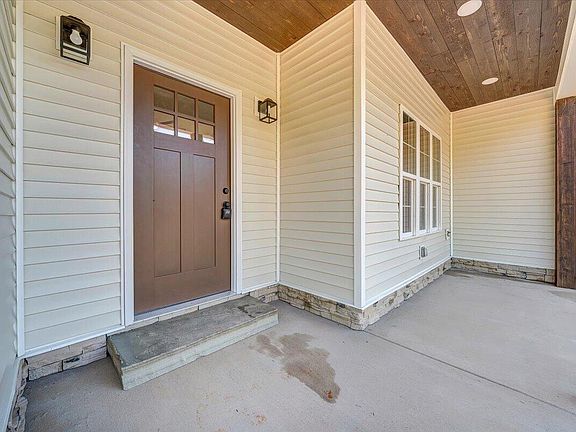 2nd image of 45 Summerfield Rd