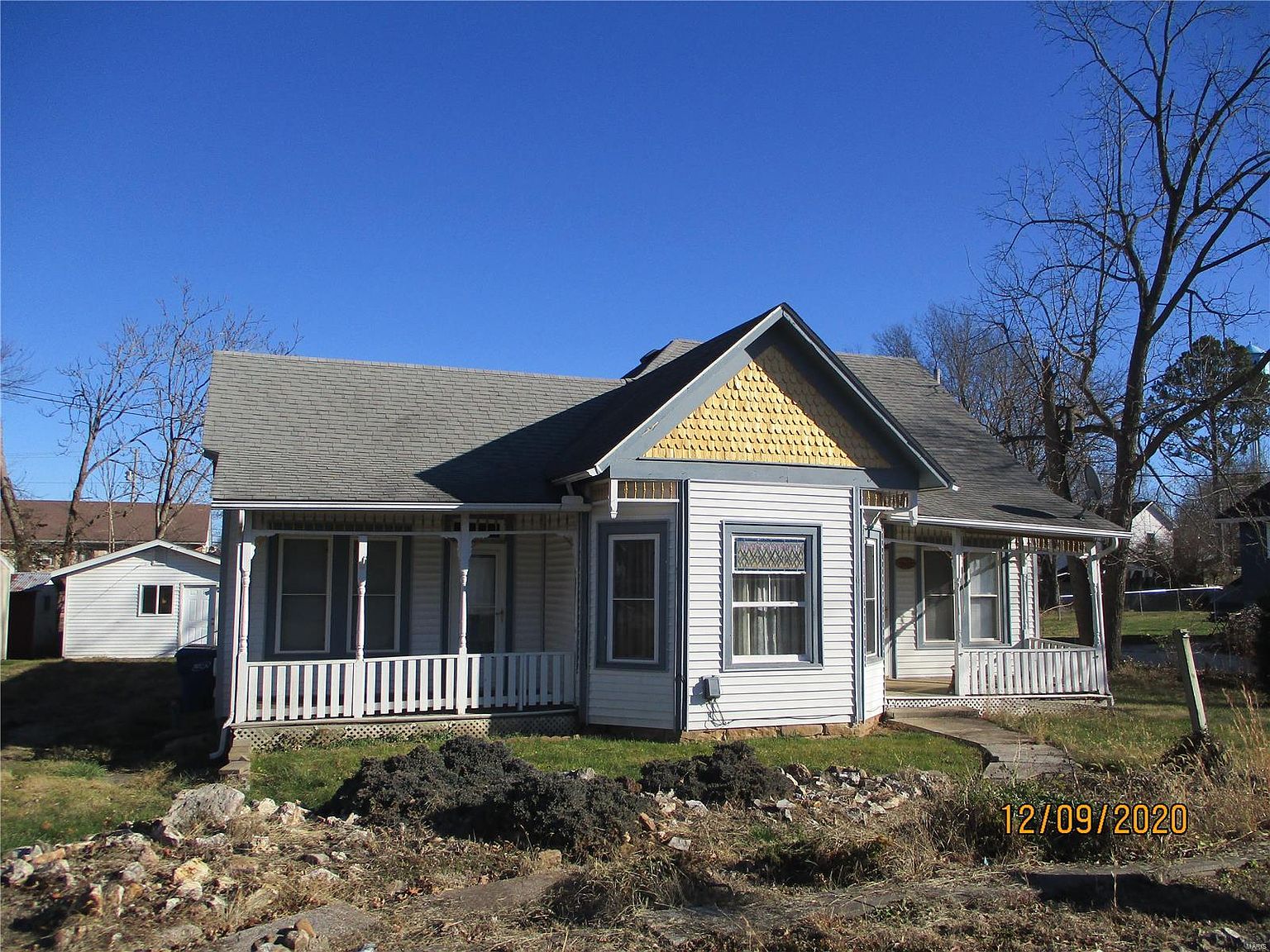 2 N Jackson St Salem Mo 65560 Mls 20088378 Zillow