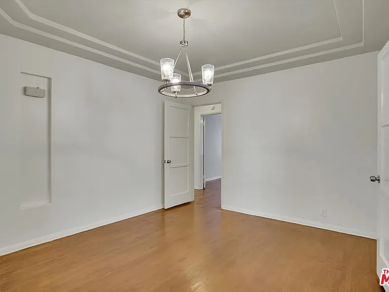 3800 Roxton Ave — Photo 29