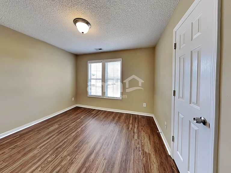100 N Buttress Dr — Photo 21
